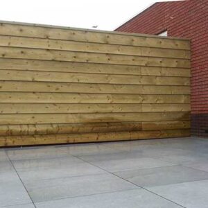 Schutting met vuren geimpregneerde zweeds rabat potdekseldelen